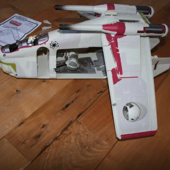 Star Wars Attack of the Clones Republic Gunship - Picture 7 of 13